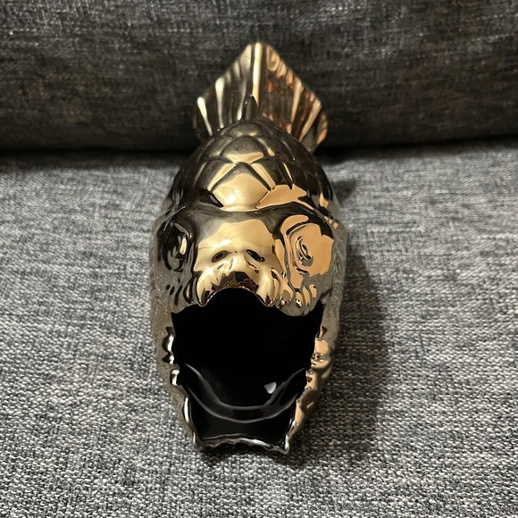 Trader Sam's Golden Piranha Mug Disney Tiki Bar Gold Fish Ceramic Limited Cup - Picture 6 of 12